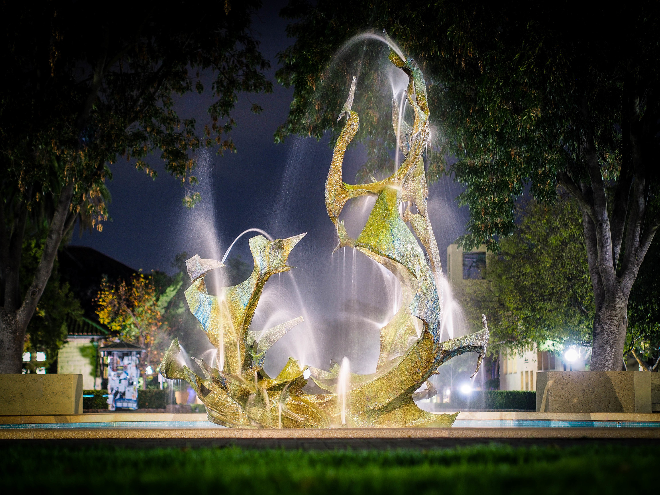 Stanford claw fountain at night